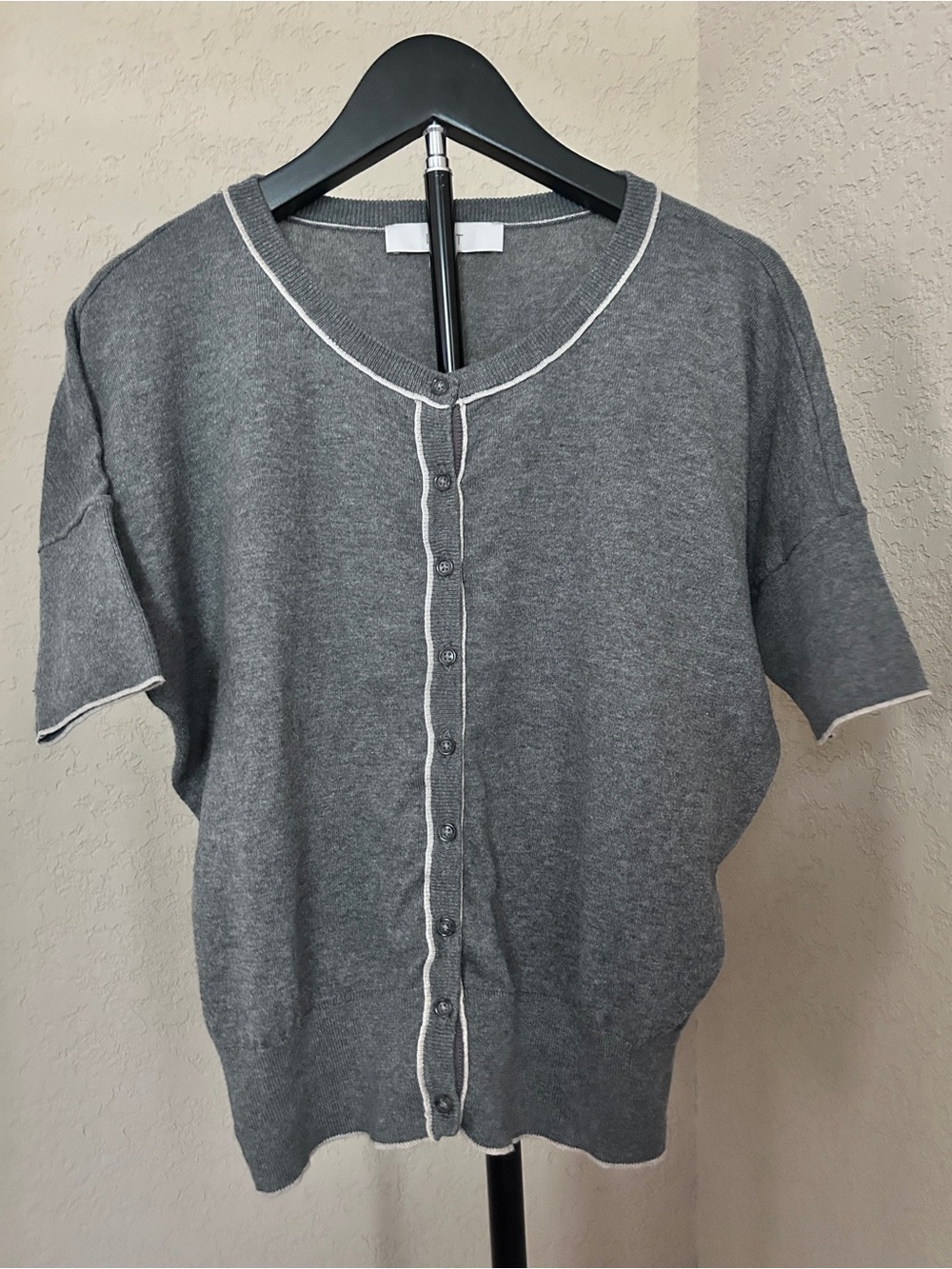 Women’s LOFT Gray Short-Sleeve Button Cardigan with Tan Trim